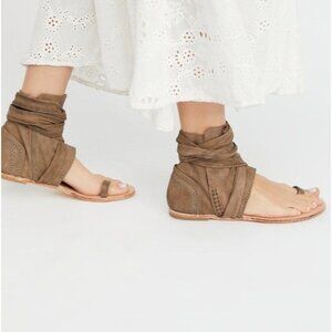 Free People Delaney Boot Sandal Bootie Ankle Tie Brown Leather Toe Loop 39 9M